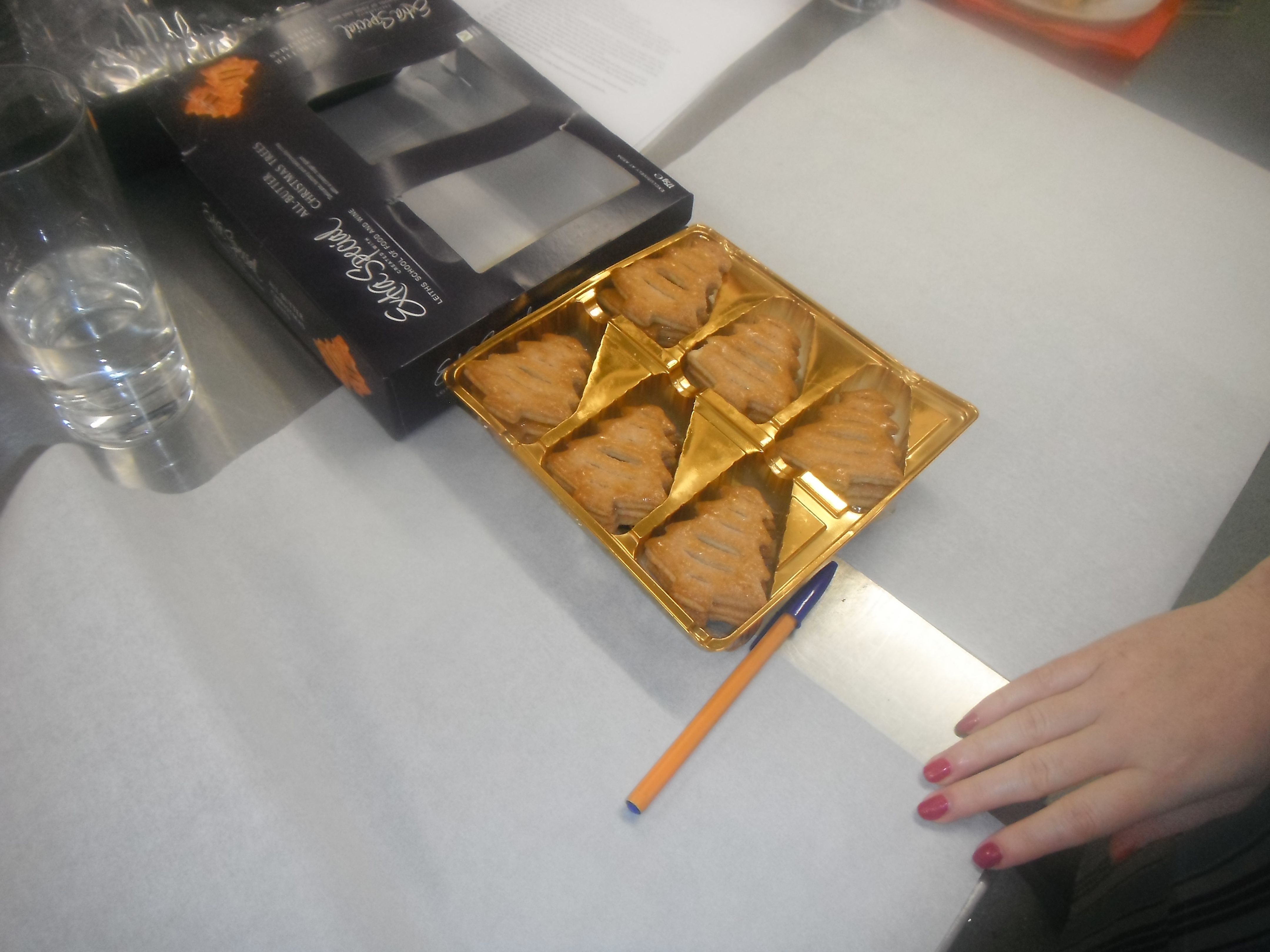 Christmas Tree Biscuit Decorating – Thanks to Asda and Leiths