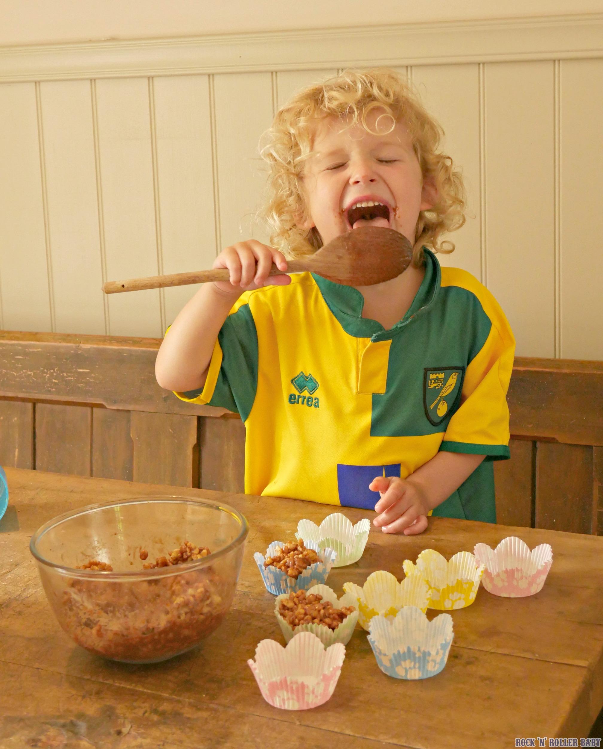 Chocolate Rice Krispie Cakes Post - RocknRollerBaby
